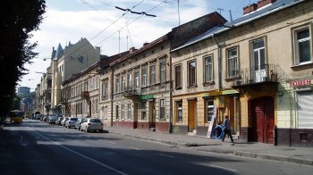 У Львові на чотири дні обмежать рух вулицею через ремонт