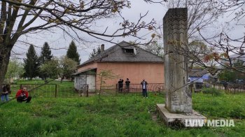 На Львівщині повалили ще один пам'ятник радянської доби