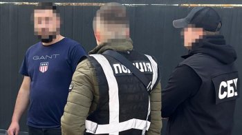 На Львівщині переправник зробив довідку про онкозахворювання дружини