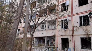 Росіяни завдали удару по житловому мікрорайону Нової Каховки на Херсонщині: є постраждалі