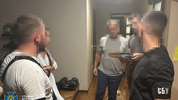 У депутата «Слуги народу», який відпочивав на Мальдівах, провели обшуки
