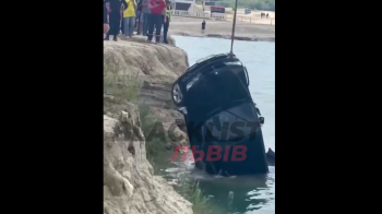 Автомобіль пішов під воду на Ясниському кар'єрі на Львівщині: є загиблий