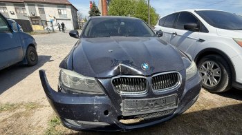 Водія BMW оштрафували і забрали права за пошкодження Меморіалу Слави на Львівщині