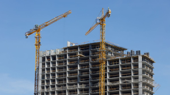 Львівський суд зобов'язав забудовника сплатити 2,1 млн грн за незаконне будівництво