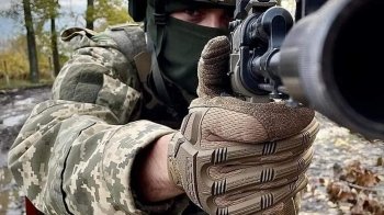 ЗСУ вночі вдарили по аеродромах у Бердянську та Луганську