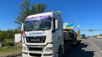 Від автомобілів до ліхтариків: Львівщина передала захисникам ще одну партію допомоги