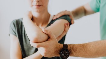 Протезування суглобів у Львівському обласному госпіталі ветеранів війни роблять безплатно