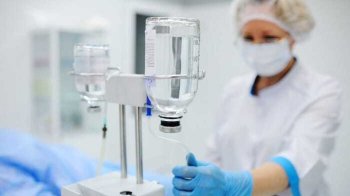 Львів’янка потрапила до реанімації з енцефалітом, який переносять кліщі
