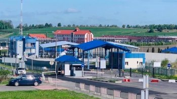 Буде за усіма стандартами інклюзії: на пункті пропуску "Рава Руська" відновили будівництво пішого переходу