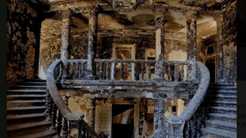 З танцями та концертами: вже восени окупанти готують відкрити Драмтеатр у Маріуполі