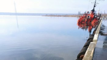 Судно, яке затонуло в Миколаївському морському торговельному порту, фото Державної екологічної інспекції Південно-Західного округу