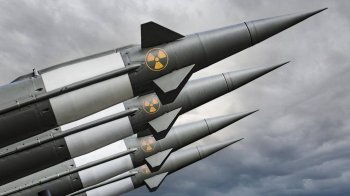 «Ядерна бомба» і особливості української внутрішньої політики