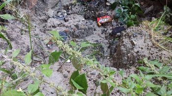 Провалля у дворі: львів’яни просять відреагувати на проблему