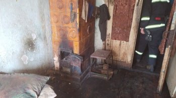 На Яворівщині вогнеборці під час пожежі врятували життя чоловіка