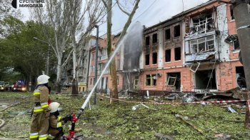 Вночі росіяни обстріляли Миколаїв, є загиблі і поранені