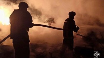 Під час обстрілу Херсонщини четверо вогнеборців отримали контузії