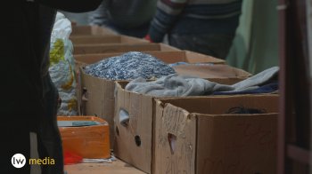 Львів'яни зможуть віддати зношений одяг на утилізацію