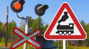 У Брюховичах 19-річний водій «Тойоти» виїхав на залізничний переїзд і зіткнувся з поїздом