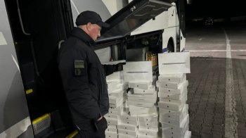У Краківці знайшли контрабанду ноутбуків Apple в рейсовому автобусі
