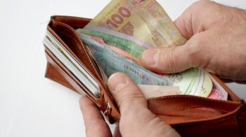 Дослідження: продавцю-консультанту у Львові важче орендувати квартиру ніж у столиці