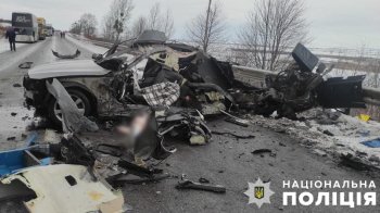 На Львівщині зіткнулися вантажівка та BMW — 25-річна водійка легковика загинула