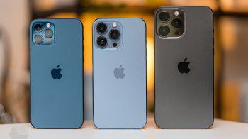 Apple завезла в Україну першу офіційну партію своєї продукції