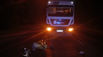 У Львові внаслідок наїзду вантажівки травмувалась 43-річна жінка