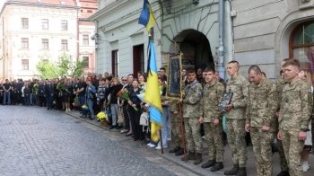 У Львові прощались із полеглими на війні захисниками