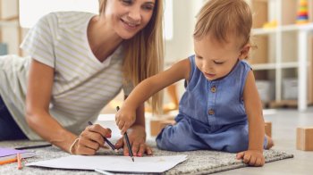 Мама з дитиною