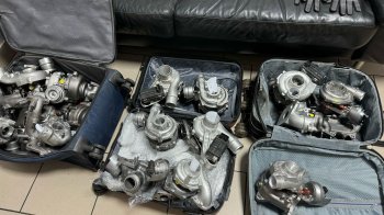 Львівські митники виявили контрабанду медичних інструментів та автозапчастин на 600 тис. грн