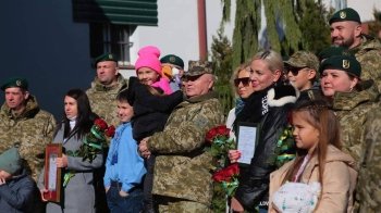 12 прикордонників та їхні сім’ї отримали житло у Львівській області — Козицький