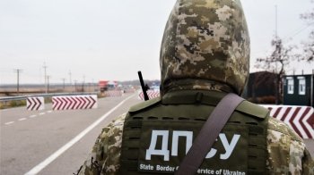 Чоловік сховався у матраці, аби перетнути кордон з Польщею