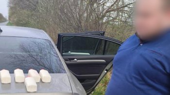 На Львівщині затримали 23-річного наркокур'єра з психотропами на 5 млн грн