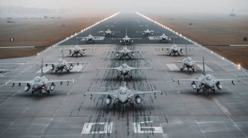 У Повітряних силах пояснили, чому винищувачі F-16 поки не ввезуть в Україну