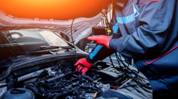 Комплексна діагностика автомобіля та заміна амортизаторів: важливість, процес та ціни