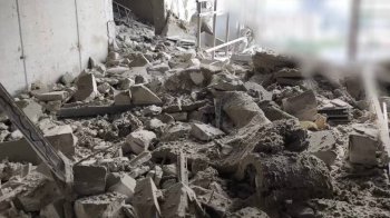 Наслідки удару по Харкову Фото міністра внутрішніх справ України Ігоря Клименка