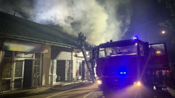 Пожежа на ринку у Стрийському районі: горіли 12 торгових павільйонів