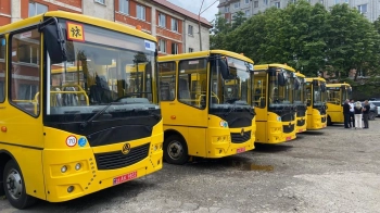 Дев’ять громад Львівщини отримали нові інклюзивні “школярики”