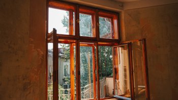 Львів’янка відновила два історичні вікна відновили завдяки програмі співфінансування