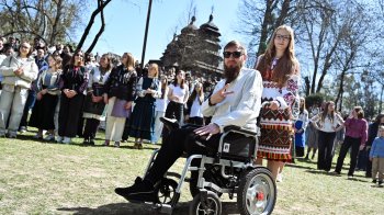 Понад 100 ветеранів відвідали великодні гаївки у Шевченківському гаю у Львові