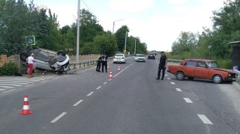 Авто аж перекинулось на дах: внаслідок ДТП на Львівщині травмовано 4 людини