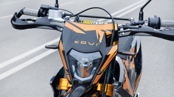 Підліткам з Львівщини присудили прочитати мотиваційну книжку після крадіжки мотоцикла