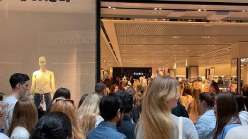 Магазин ZARA в ТРЦ Forum Lviv після відкриття