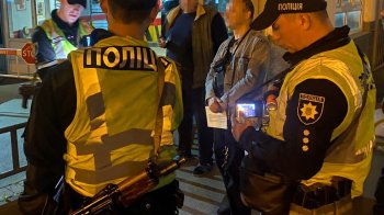 У Віктора Павліка забрали спецперепустку, яку він подарував дружині