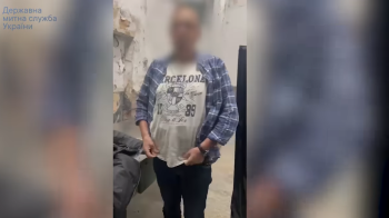 Подружжя зі Львівщини намагалося під одягом вивезти за кордон валюту на майже 6 млн грн