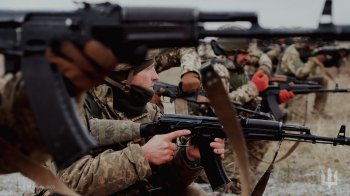 Українські військові знищили понад 400 окупантів та 9 ворожих танків