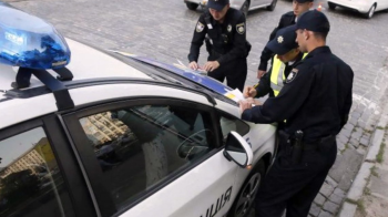 Посадовця Львівської ОВА оштрафували за втечу з місця ДТП