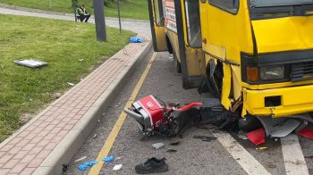 Внаслідок ДТП загинув скутерист