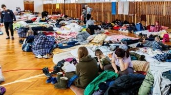 Бюджетним установам Львівщини, що прийняли переселенців, перерахують майже 70 млн грн