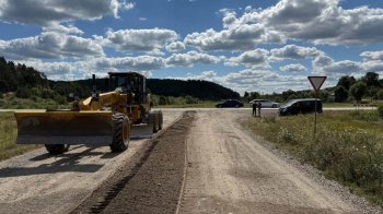 Між двома селами на Львівщині почали ремонтувати дорогу